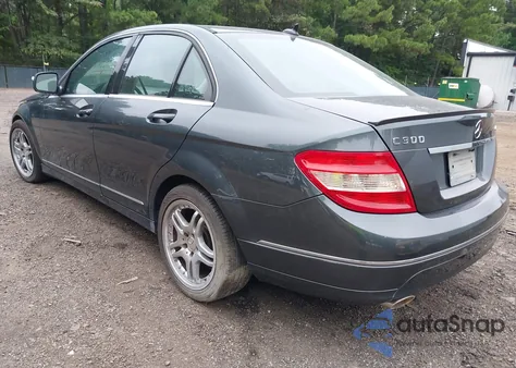 2009 Mercedes-Benz C 300 Luxury 4Matic/Sport 4Matic из США, поврежденный, VIN WDDGF81X89F236791